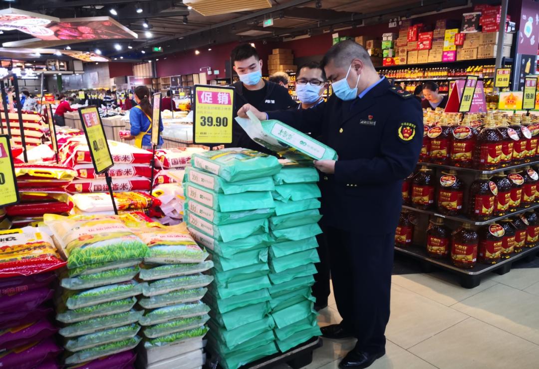 憨态可掬送旧岁,在节日氛围中警惕伪宣传陷阱,以效能解读与专家解读促进政策解释与落实 憨态可掬送旧岁,在节日氛围中警惕伪宣传陷阱,以效能解读与专家解读促进政策解释与落实