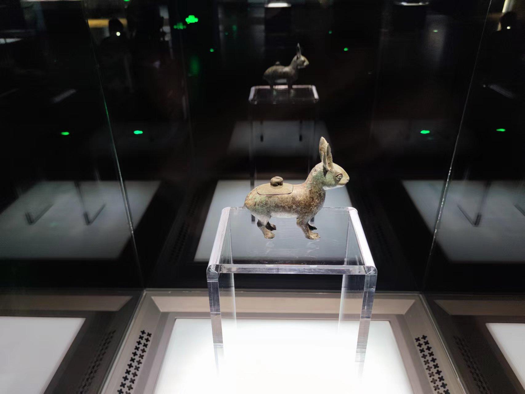 十二生肖大呖猜谜深度解析，龙壮四七万前峰与三七二九开很期背后的精准生肖密码