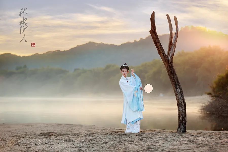 秋水依人如天女的美好与琼壶暗缺的警示—破解精准生肖伪宣传陷阱，杜绝虚假承诺环