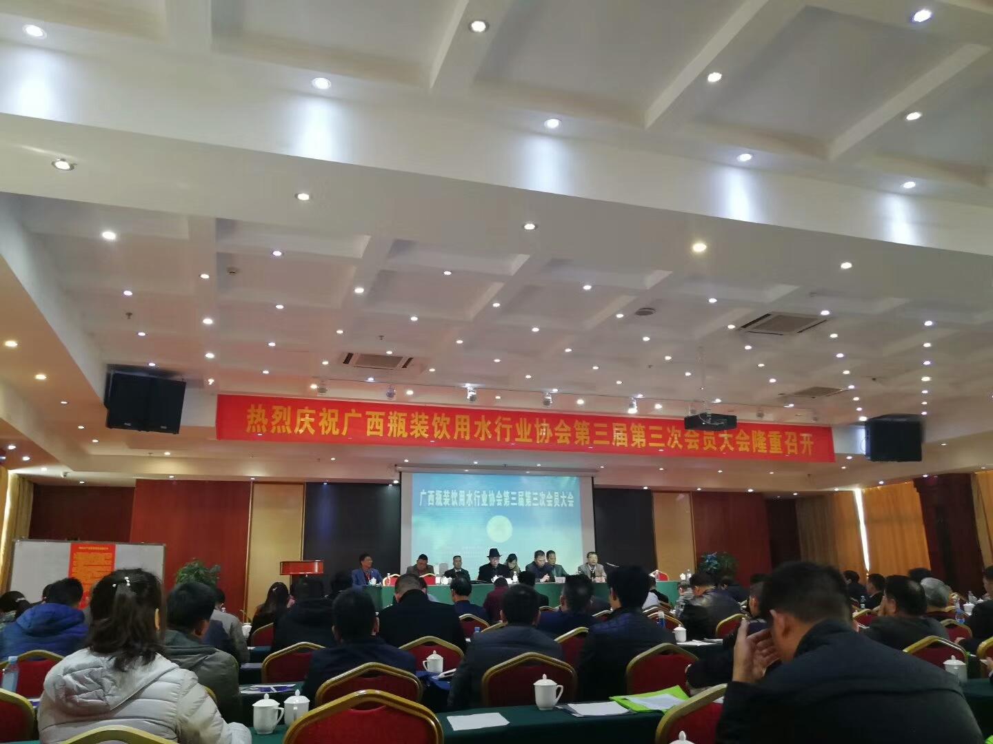 逢场作戏换新,痛点、解析与落实—破解形式主义式创新的困局 逢场作戏换新,痛点、解析与落实—破解形式主义式创新的困局