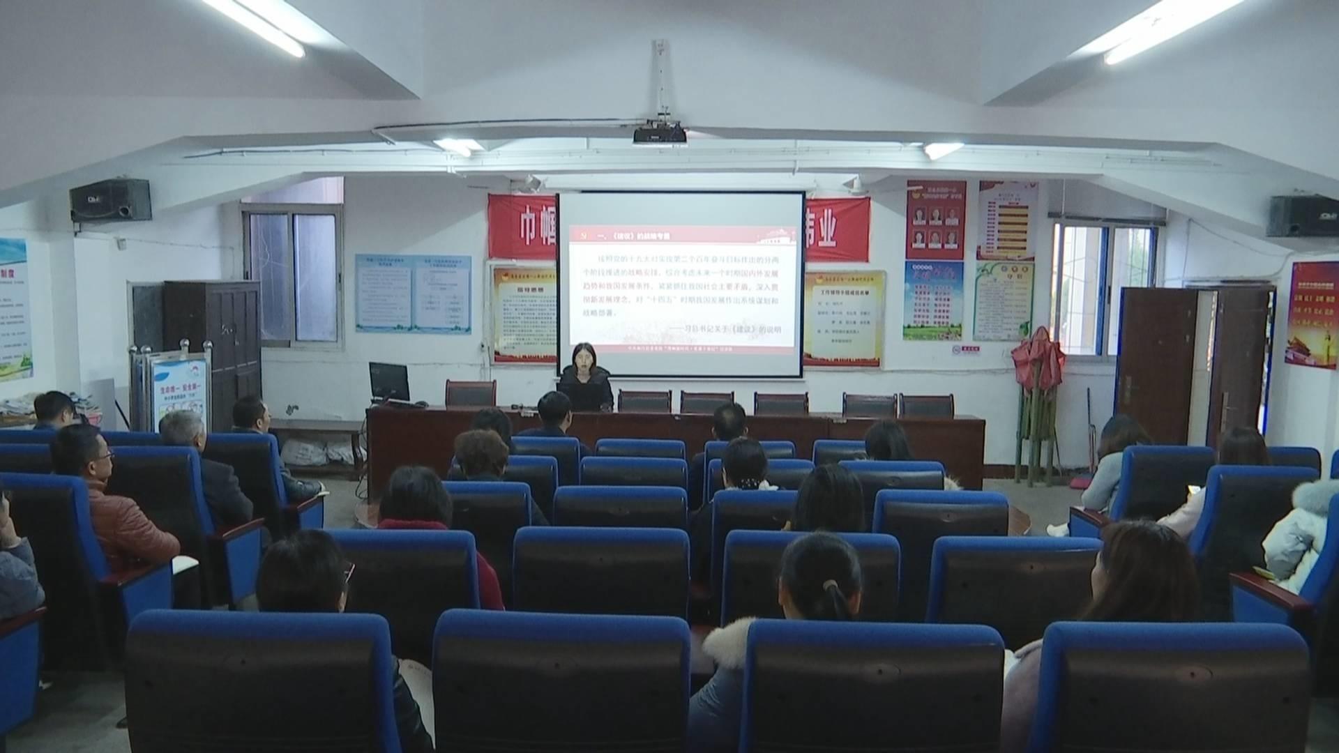 今夜月明人尽望，以动态解答与专家解读破解假承诺环，推动政策落地生根