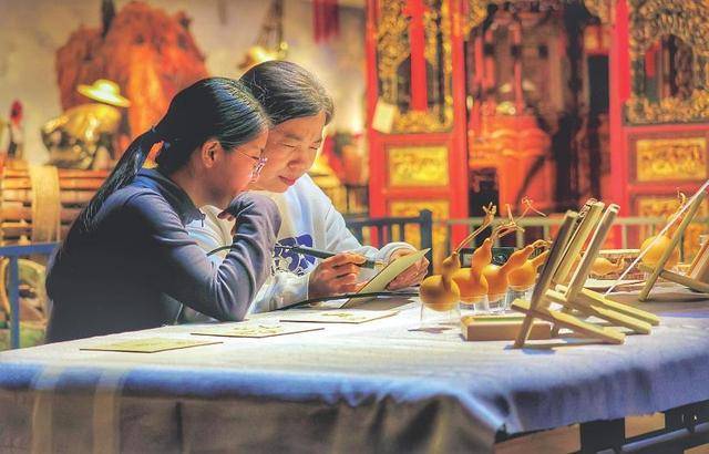 生肖文化热背后，精准预测藏陷阱，专家解读如何守护民俗本真？