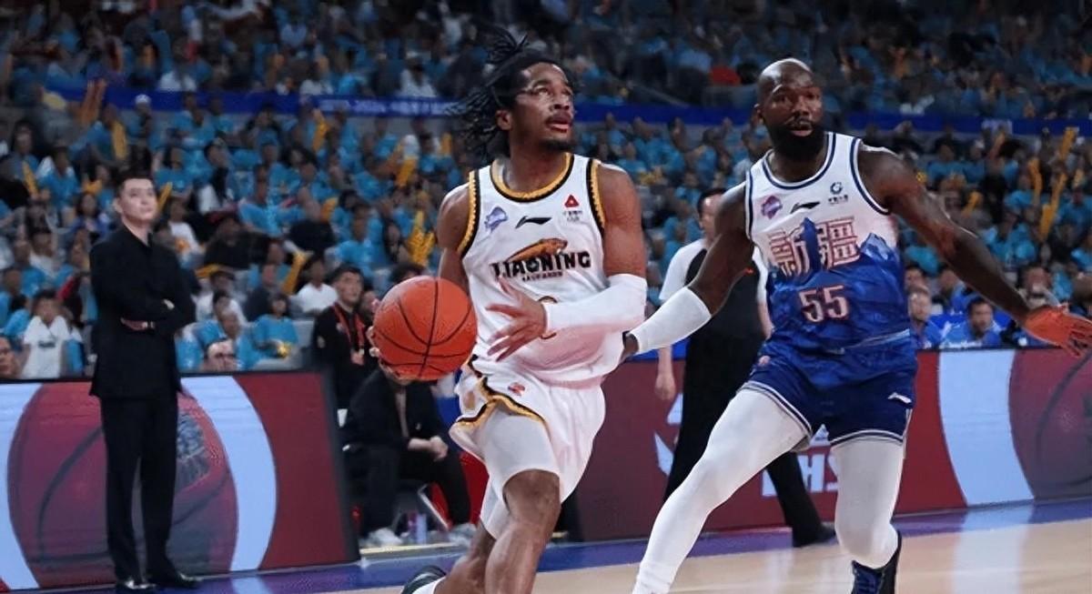 解密三头六臂为何物，天神下凡两边出，精准生肖深度解析与理性防骗指南