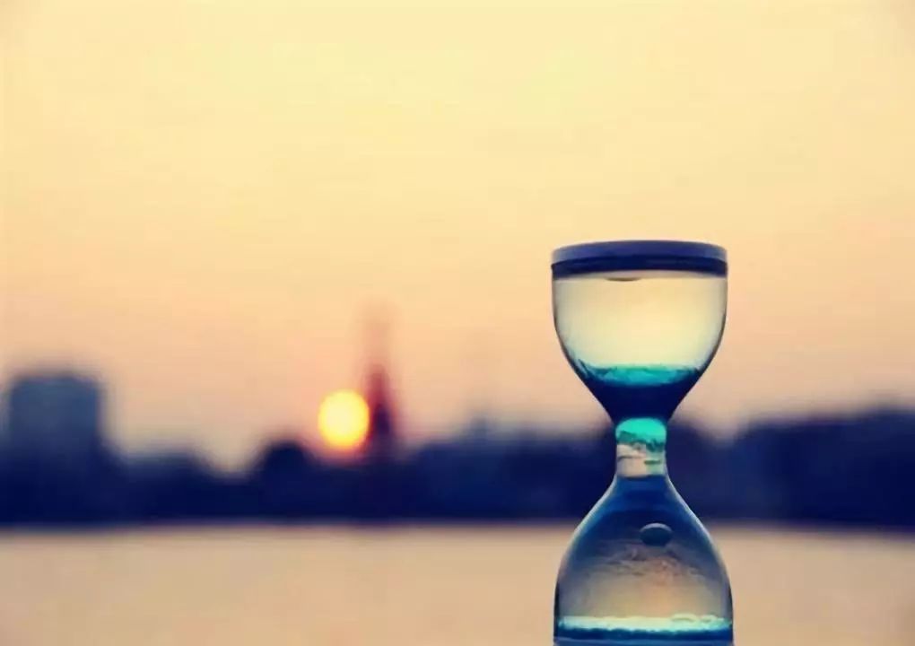 坐云独钓杯盘湿,夜深困倚屏风后,龙年将至,生肖文化的诗意解码与当代实践 坐云独钓杯盘湿,夜深困倚屏风后,龙年将至,生肖文化的诗意解码与当代实践